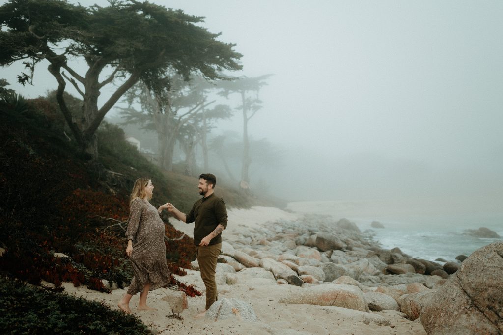 foggy maternity session Big Sur